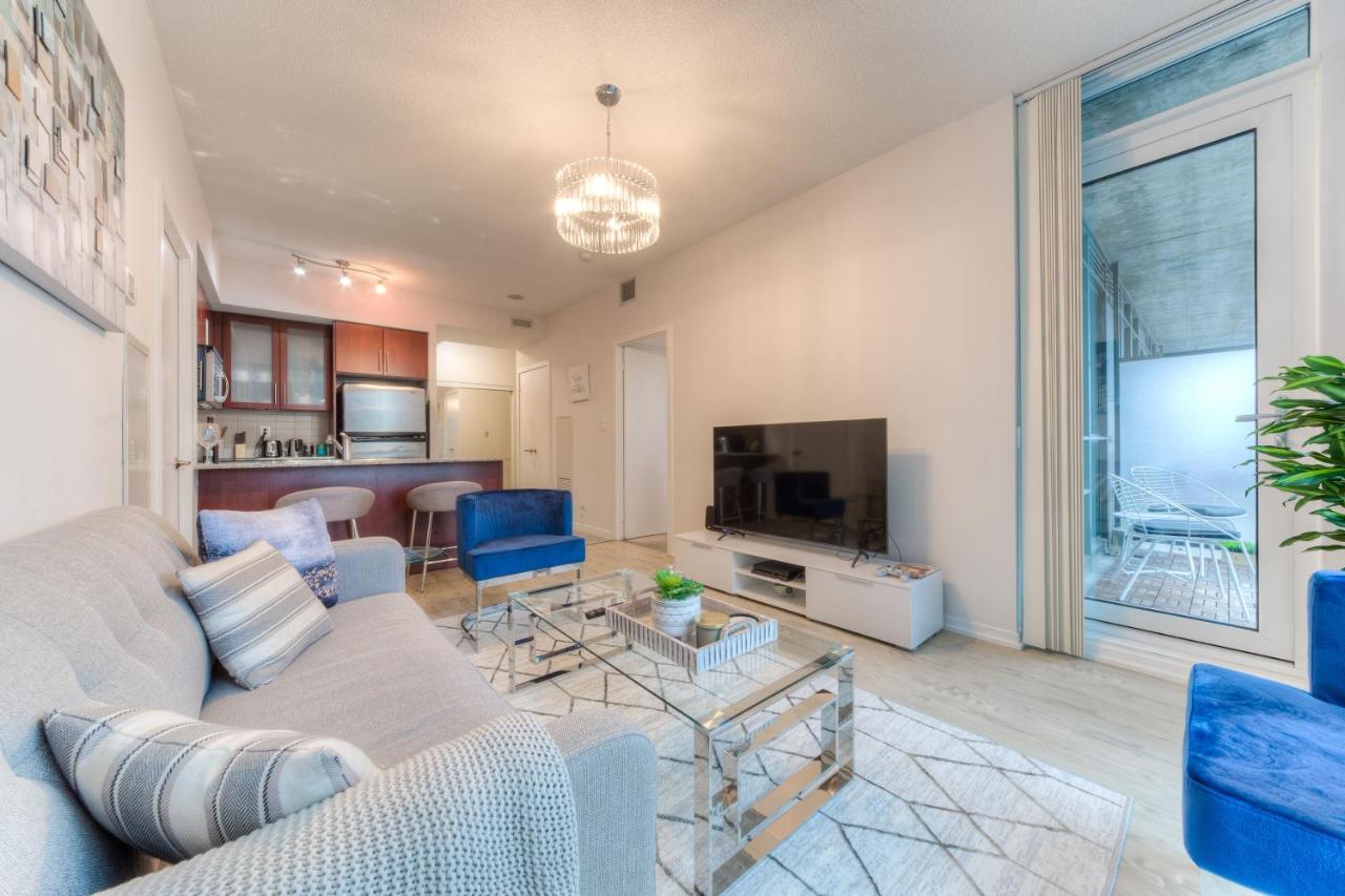 Stylish Newly Furnished Condo With Beautiful Lake View Toronto Dış mekan fotoğraf