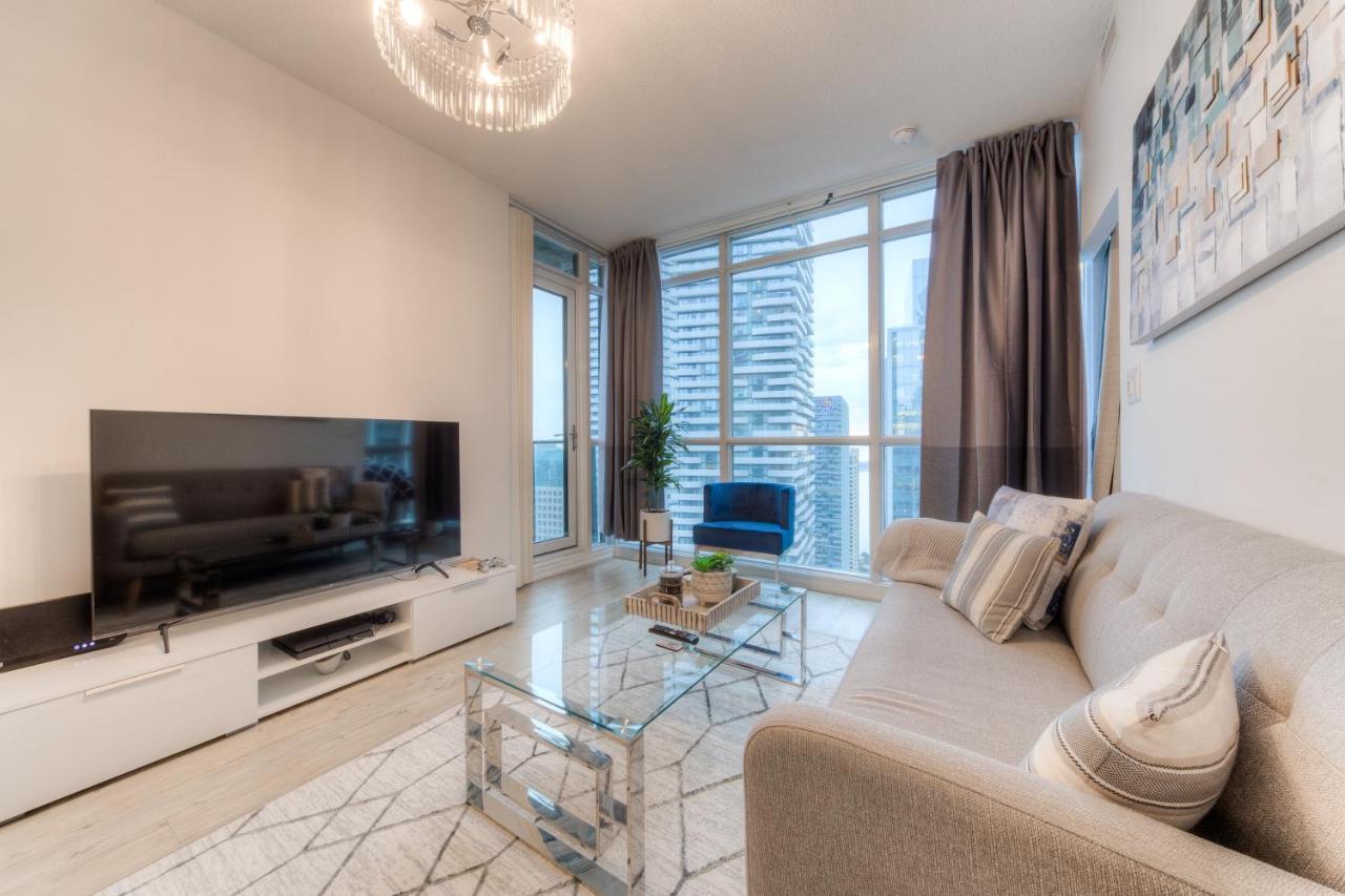 Stylish Newly Furnished Condo With Beautiful Lake View Toronto Dış mekan fotoğraf